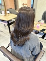 フィエルウメダ(Fier umeda)&nbsp;柔らかいオリーブベージュ○ロングレイヤー