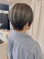 キャアリー(Caary) 福山美容室caaryイルミナカラーシルバーアッシュショート50代