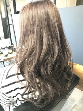 フィール ヘアー(feel hair) 艶感アッシュ☆