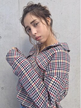 ラパンセ ブルー(LA PENSEE BLEU) 【LA PENSEE】簡単スタイリング ドレスヘア　アレンジ　二次会