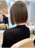 シルエットにこだわった大人美人ボブ