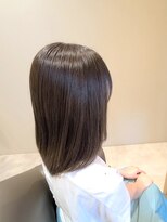 エスティアム(S.TIAM.)&nbsp;透明感あるグレージュ