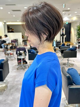 バンプ ギンザ(BUMP GINZA) 30代40代50代絶壁解消ひし形白髪ぼかし大人ショートボブ【猪狩】