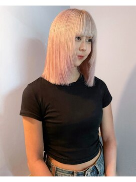 チーカ(chica) ホワイトピンクホワイトブロンド/似合わせカット/メルティカラー