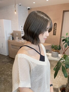 ユッカ 梅田(YUCCA) 【YUCCA】大人可愛い/ミディアム/olive brown