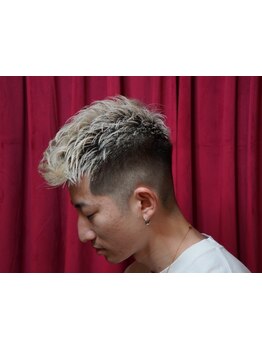 <似合わせ×デザインカラー>でしっかり決める過去最高の仕上がりに。妥協がない施術で理想により近づく。