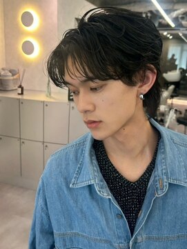 ポーチバイハニー オモテサンドウ(PORCH by HONEY omotesando) フェザーパーマセンターパートブルーブラック韓国マッシュ黒髪1