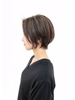 アッシュ 十日市場店(Ash)&nbsp;ハイライトで動きも見せる/ショートボブ/バレイヤージュ
