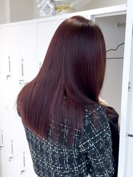 ワンズ リー 上大岡店(One's ly) ボルドーカラー/小顔に見せるヘア［上大岡］