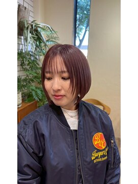 シフト(SHEEFT) 赤みブラウン×シースルーバング★端正で上品な大人ボブ