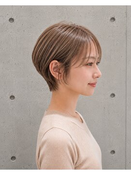ラムデリカ(LUMDERICA) 30代、40代オススメ鎖骨ミディアムから大人ショートへ