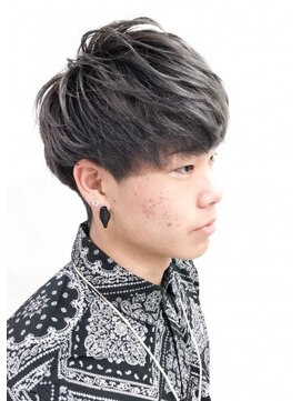 クアトログランシュ 水戸店(QUATRO×GranCieux) シルバーグレージュWカラースマートマッシュ★QUATRO★