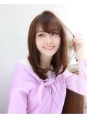 愛されミディアムはサラツヤ&毛先のスウィングカール