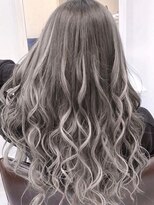 ディバイス(Device)&nbsp;【Device心斎橋】バレイヤージュカラーエクステ