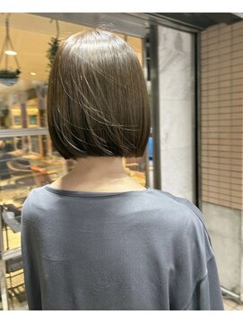 ビアンコ カーロ(Bianco caro) イルミナカラー/フォレスト