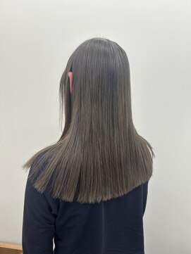 ウブ(ubu) 透明感たっぷりグレージュ