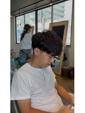 マイルス(MILES) “癖毛ショート”