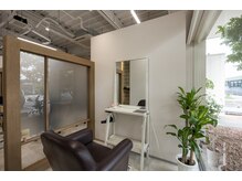 半個室なので人目を気にせずどうぞ…♪