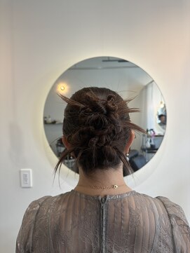 アシャヘアー(A.s.h.a hair) カチモリシニヨン