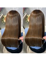 ユアーズヘア 東新宿店(youres hair)&nbsp;【縮毛矯正×リンゴ幹細胞】自然なストレートに