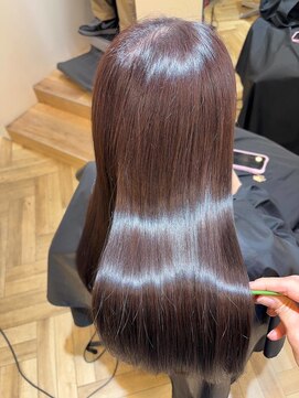 酸性ストレート ミディ前髪あり