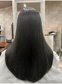 落ち着いたオリーブグレージュです。