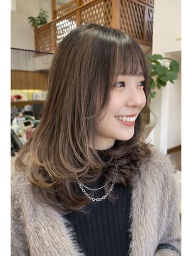 サロンドモリ レイヤーカット/ハッシュカット/ダブルカラー