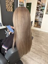 ユラ(YURA)&nbsp;ミルクティーベージュ　【姫路/姫路駅/韓国風】