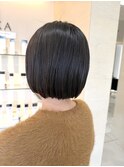 ラインで魅せる上質コンパクトボブ