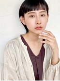 黒髪ショート×眉上バング