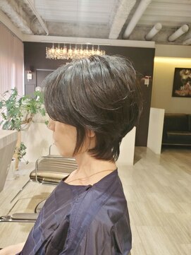 パーチェヘアー(pace hair) 前下がりショート