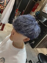 ダズ(Dazz)&nbsp;ブルーグレーマッシュツイスパ刈り上げツーブロック