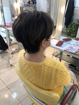 ファーストステージ(First Stage) ハイライトショートボブ