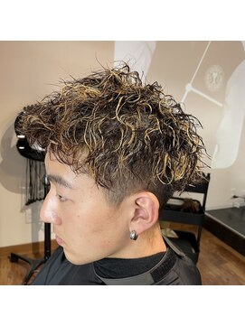 ギギ(9191) ツイストスパイラルパーマ