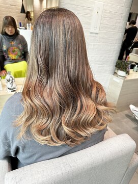 ステア ケース(stair case) キャラメルモカ　バレイヤージュ　30代40代