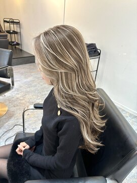 ブレンド 渋谷(BLend) 20代30代40代白髪ぼかしハイライト小顔ショートボブミニウルフ