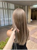 ほんのりオリーブなミルクティーベージュ