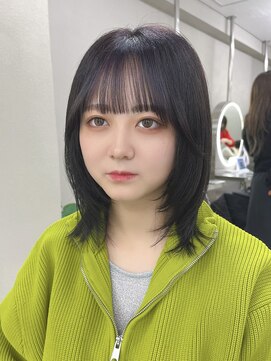 アイドットプラスサッポロ 札幌(i.+SAPPORO) 眉下ぱっつんバング顔まわり小顔レイヤースタイル