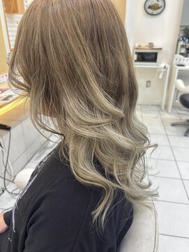 ディルガ 加賀の里店(Dilga) グラデーションカラー