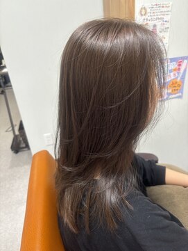 アルバ(aLba) 毛先に動きのあるツヤスタイル