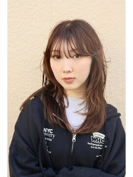 スリーアン(THREE ann.) 毛先ワンカール×レイヤーカット×小顔カット