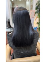 ラディシュ さがみ野(RADISH)&nbsp;艶感10代20代30代ブルーブラック髪質改善カラー