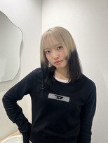 モニカ 栄店(MONIQA)&nbsp;ミルクティーベージュ × 黒