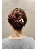 サンジュウナナドシー 大宮東口店(37.0℃)&nbsp;キレイめ大人系シニヨン