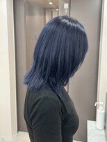 ユウル 横浜(juhl.)&nbsp;ネイビーブルーアッシュカラーブリーチダブルカラーレイヤー横浜