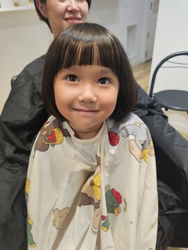 アルス ウィズ アクロス オモテサンドウ(aluss with AKROS omotesando) お子様連れ　ボブスタイル