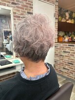 マギカ 横須賀久里浜店(Magica)&nbsp;白髪を活かすカラー