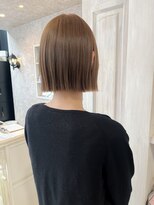 キャアリー(Caary)&nbsp;福山美容室Caary髪質改善切りっぱなしボブ艶髪ミルクティー