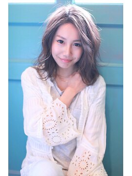 シレーナ ヘアーリゾート(Sirena Hair Resort) 伸ばしかけ☆メルトカラー・大人ボブ
