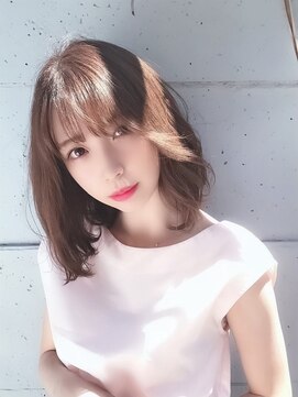 アローラ 三軒茶屋(Allora) くびれミディ×ヌーディーカラー